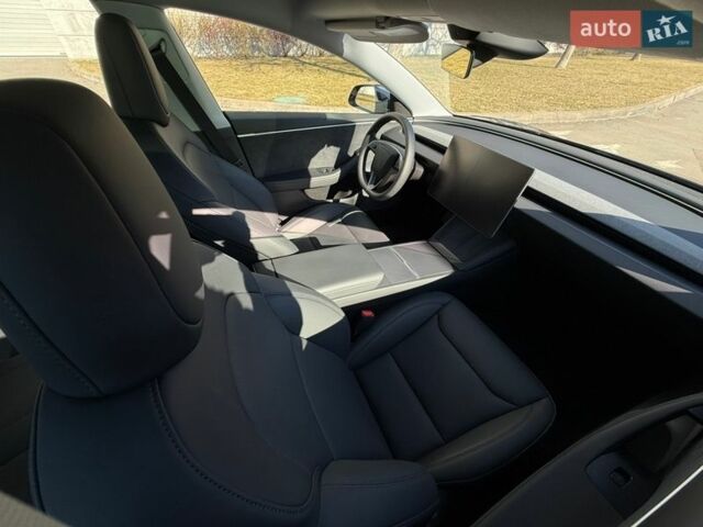 Серый Тесла Модель 3, объемом двигателя 0 л и пробегом 6 тыс. км за 33500 $, фото 12 на Automoto.ua
