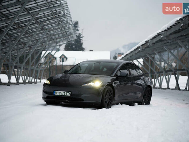 Серый Тесла Модель 3, объемом двигателя 0 л и пробегом 8 тыс. км за 28100 $, фото 6 на Automoto.ua