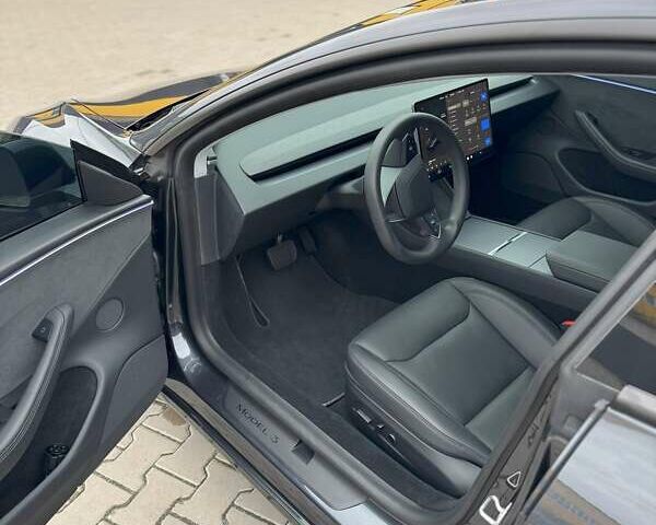 Серый Тесла Модель 3, объемом двигателя 0 л и пробегом 8 тыс. км за 32500 $, фото 11 на Automoto.ua