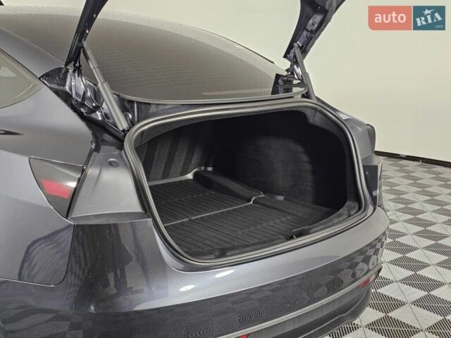 Сірий Тесла Модель 3, об'ємом двигуна 0 л та пробігом 27 тис. км за 8700 $, фото 11 на Automoto.ua