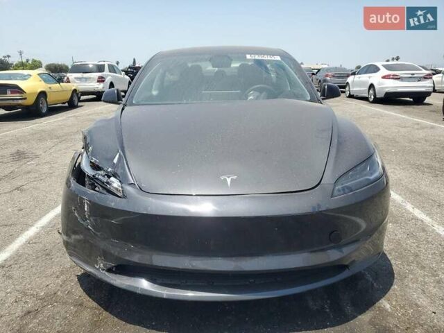 Серый Тесла Модель 3, объемом двигателя 0 л и пробегом 1 тыс. км за 28000 $, фото 4 на Automoto.ua