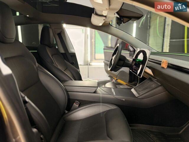 Серый Тесла Модель 3, объемом двигателя 0 л и пробегом 24 тыс. км за 28500 $, фото 49 на Automoto.ua