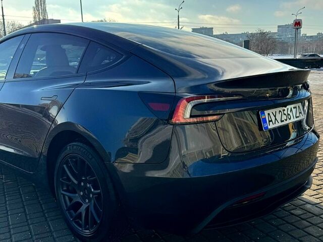 Серый Тесла Модель 3, объемом двигателя 0 л и пробегом 5 тыс. км за 27999 $, фото 5 на Automoto.ua