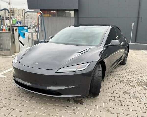 Серый Тесла Модель 3, объемом двигателя 0 л и пробегом 8 тыс. км за 32500 $, фото 8 на Automoto.ua