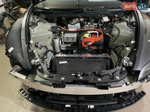 Тесла Модель 3 2025 у Бродах на Automoto.ua Сірий Тесла Модель 3, об'ємом двигуна 0 л та пробігом 2 тис. км за 26700 $, фото 16 на Automoto.ua