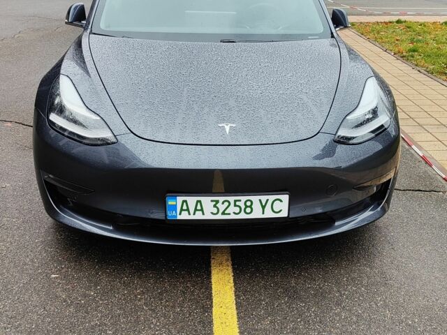 Серый Тесла Модель 3, объемом двигателя 0 л и пробегом 55 тыс. км за 23500 $, фото 13 на Automoto.ua