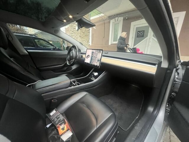 Сірий Тесла Модель 3, об'ємом двигуна 0 л та пробігом 230 тис. км за 13800 $, фото 7 на Automoto.ua