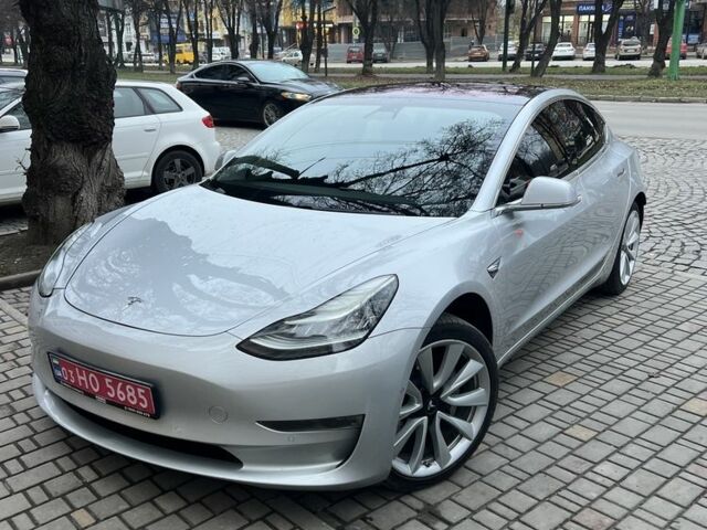 Сірий Тесла Модель 3, об'ємом двигуна 0 л та пробігом 230 тис. км за 13800 $, фото 4 на Automoto.ua