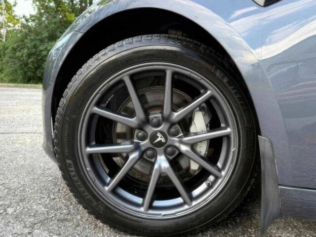 Сірий Тесла Модель 3, об'ємом двигуна 0 л та пробігом 39 тис. км за 8600 $, фото 7 на Automoto.ua