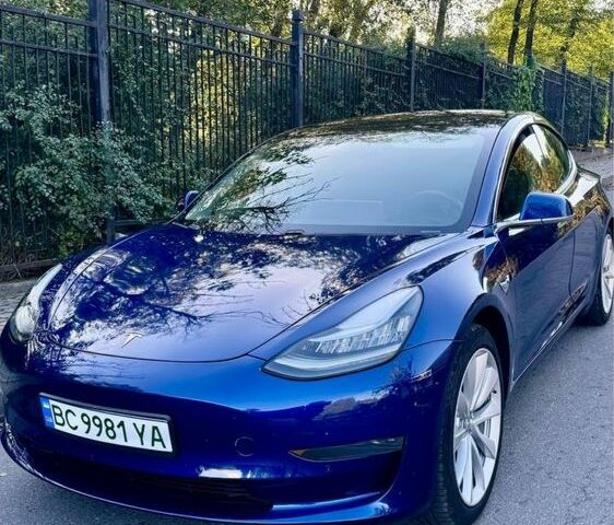 Синій Тесла Модель 3, об'ємом двигуна 0 л та пробігом 56 тис. км за 17000 $, фото 6 на Automoto.ua