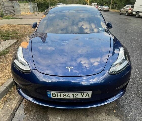 Синий Тесла Модель 3, объемом двигателя 0 л и пробегом 250 тыс. км за 13998 $, фото 5 на Automoto.ua
