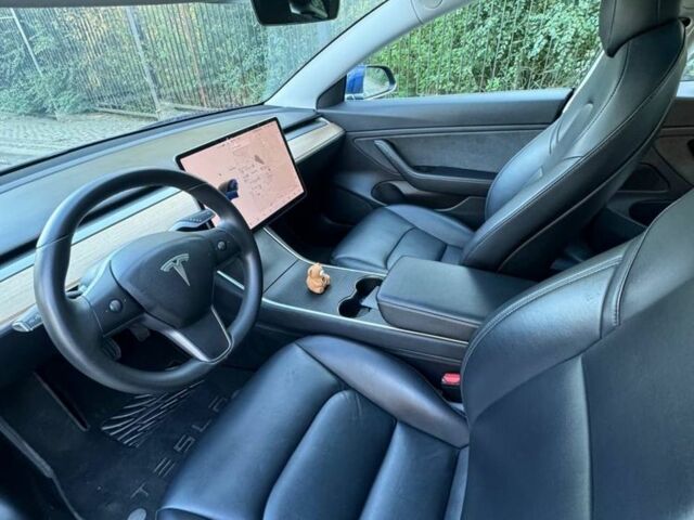 Синій Тесла Модель 3, об'ємом двигуна 0 л та пробігом 56 тис. км за 17000 $, фото 10 на Automoto.ua