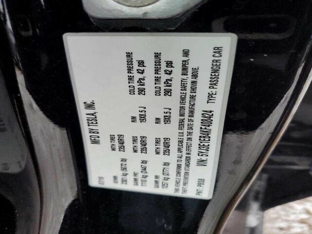 Синій Тесла Модель 3, об'ємом двигуна 0 л та пробігом 68 тис. км за 3500 $, фото 11 на Automoto.ua