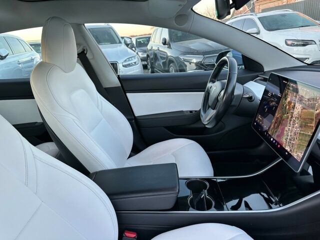 Синий Тесла Модель 3, объемом двигателя 0 л и пробегом 155 тыс. км за 17800 $, фото 37 на Automoto.ua