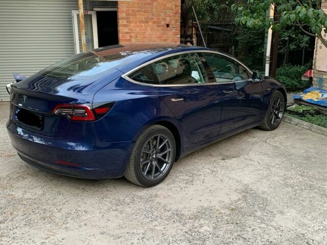 Синий Тесла Модель 3, объемом двигателя 0 л и пробегом 180 тыс. км за 14500 $, фото 1 на Automoto.ua