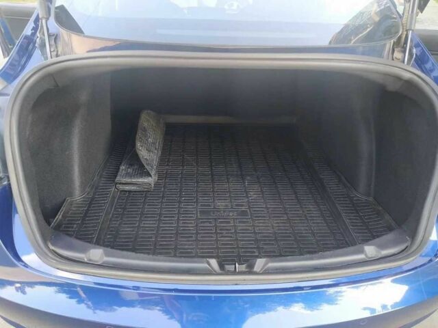 Синий Тесла Модель 3, объемом двигателя 0 л и пробегом 49 тыс. км за 14000 $, фото 7 на Automoto.ua