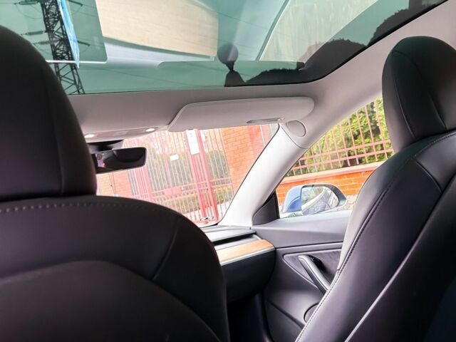 Синий Тесла Модель 3, объемом двигателя 0 л и пробегом 80 тыс. км за 19600 $, фото 14 на Automoto.ua