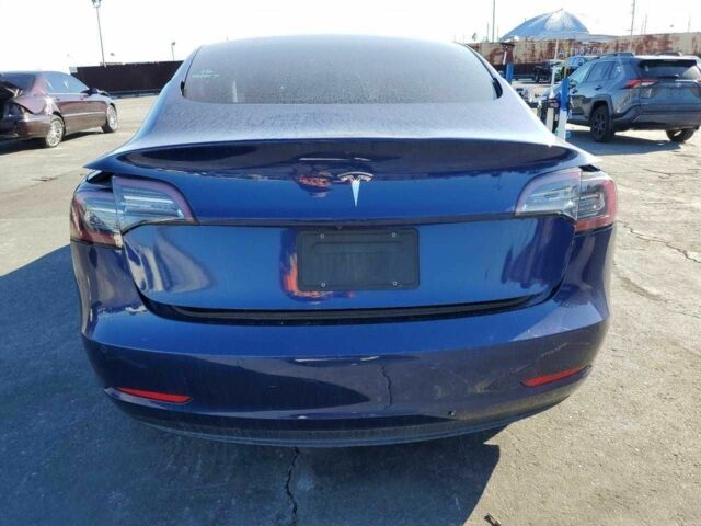 Синий Тесла Модель 3, объемом двигателя 0 л и пробегом 141 тыс. км за 12200 $, фото 5 на Automoto.ua