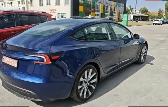Синій Тесла Модель 3, об'ємом двигуна 0 л та пробігом 1 тис. км за 632 $, фото 4 на Automoto.ua