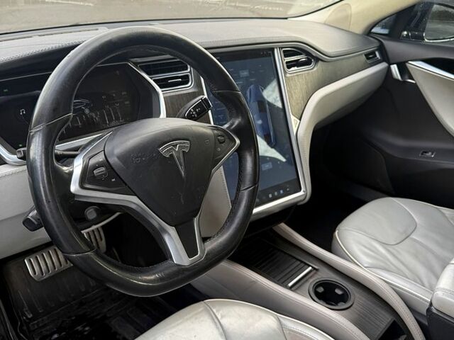 Синий Тесла Модель 3, объемом двигателя 0 л и пробегом 199 тыс. км за 11850 $, фото 4 на Automoto.ua