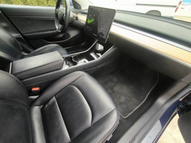 Синій Тесла Модель 3, об'ємом двигуна 0 л та пробігом 155 тис. км за 18500 $, фото 4 на Automoto.ua