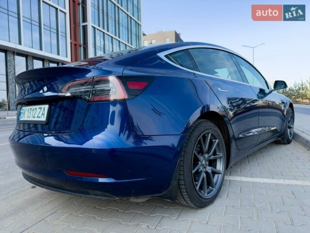 Синій Тесла Модель 3, об'ємом двигуна 0 л та пробігом 180 тис. км за 16999 $, фото 6 на Automoto.ua