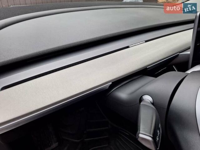 Синий Тесла Модель 3, объемом двигателя 0 л и пробегом 236 тыс. км за 16000 $, фото 15 на Automoto.ua