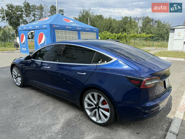Тесла Модель 3 2018 у Києві на Automoto.ua Синій Тесла Модель 3, об'ємом двигуна 0 л та пробігом 108 тис. км за 20800 $, фото 8 на Automoto.ua