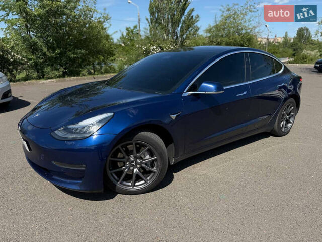Синий Тесла Модель 3, объемом двигателя 0 л и пробегом 97 тыс. км за 19300 $, фото 7 на Automoto.ua