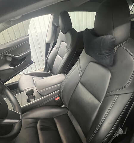 Синій Тесла Модель 3, об'ємом двигуна 0 л та пробігом 123 тис. км за 18000 $, фото 10 на Automoto.ua