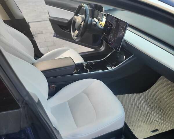 Синий Тесла Модель 3, объемом двигателя 0 л и пробегом 143 тыс. км за 17300 $, фото 9 на Automoto.ua