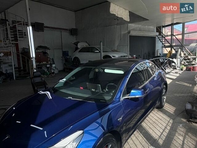 Синій Тесла Модель 3, об'ємом двигуна 0 л та пробігом 261 тис. км за 15500 $, фото 38 на Automoto.ua