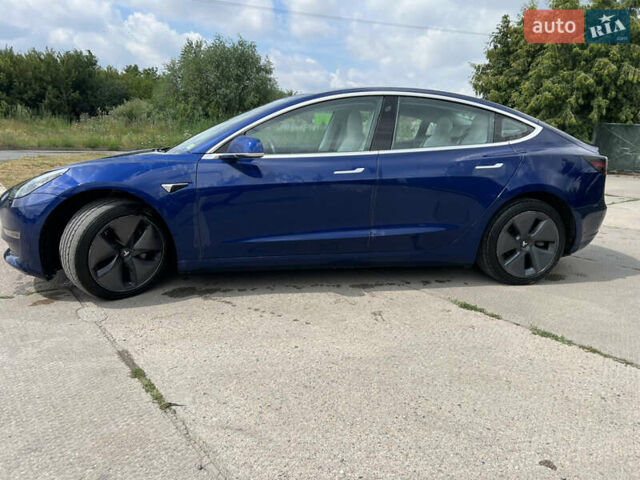 Синий Тесла Модель 3, объемом двигателя 0 л и пробегом 180 тыс. км за 15700 $, фото 2 на Automoto.ua