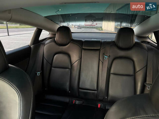 Синій Тесла Модель 3, об'ємом двигуна 0 л та пробігом 125 тис. км за 17500 $, фото 7 на Automoto.ua