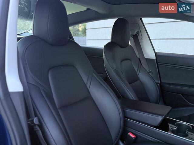 Синій Тесла Модель 3, об'ємом двигуна 0 л та пробігом 104 тис. км за 17990 $, фото 104 на Automoto.ua