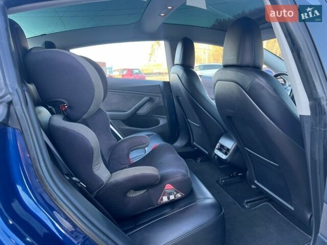 Синій Тесла Модель 3, об'ємом двигуна 0 л та пробігом 121 тис. км за 17200 $, фото 14 на Automoto.ua