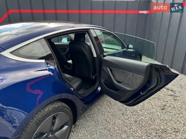 Синий Тесла Модель 3, объемом двигателя 0 л и пробегом 103 тыс. км за 15900 $, фото 40 на Automoto.ua