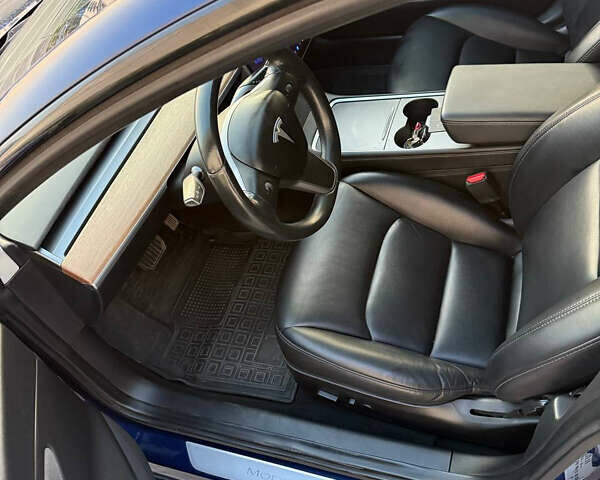 Синій Тесла Модель 3, об'ємом двигуна 0 л та пробігом 125 тис. км за 17500 $, фото 14 на Automoto.ua