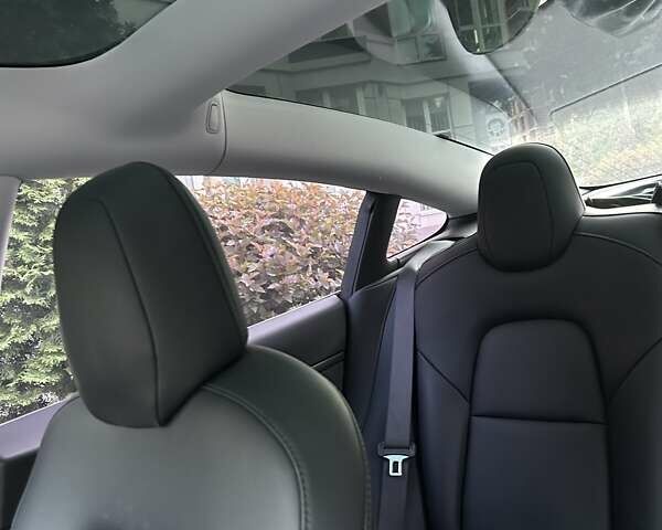 Синій Тесла Модель 3, об'ємом двигуна 0 л та пробігом 86 тис. км за 15900 $, фото 4 на Automoto.ua