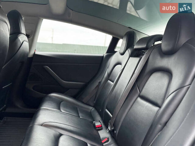 Синий Тесла Модель 3, объемом двигателя 0 л и пробегом 170 тыс. км за 15800 $, фото 6 на Automoto.ua