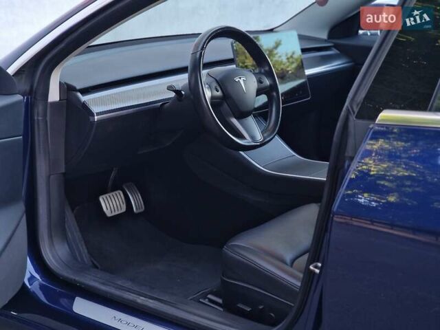 Синий Тесла Модель 3, объемом двигателя 0 л и пробегом 98 тыс. км за 18990 $, фото 43 на Automoto.ua