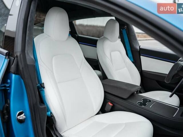 Синий Тесла Модель 3, объемом двигателя 0 л и пробегом 97 тыс. км за 40000 $, фото 79 на Automoto.ua