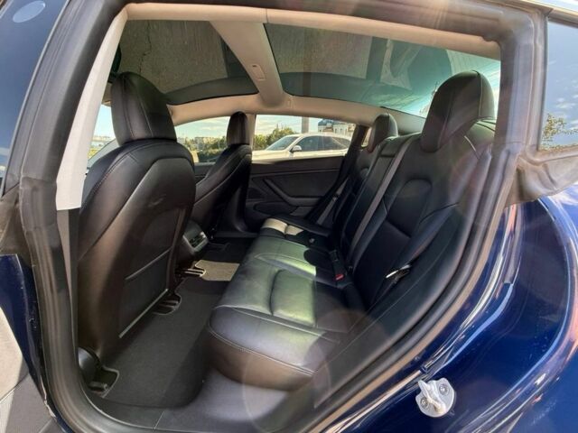 Синій Тесла Модель 3, об'ємом двигуна 0 л та пробігом 109 тис. км за 18900 $, фото 11 на Automoto.ua