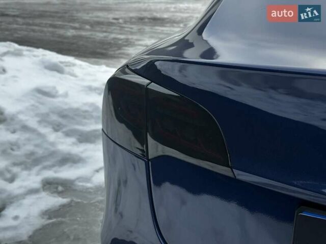 Синій Тесла Модель 3, об'ємом двигуна 0 л та пробігом 123 тис. км за 16999 $, фото 8 на Automoto.ua