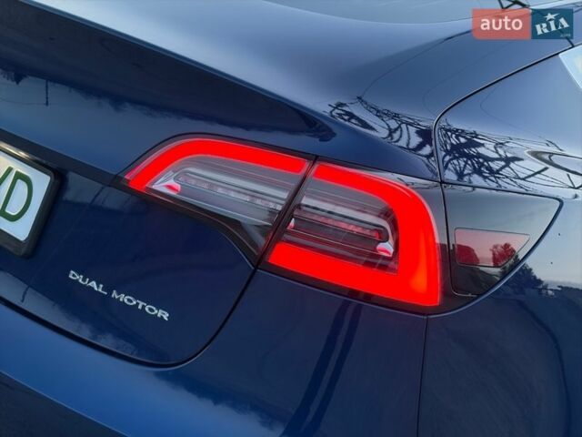 Синий Тесла Модель 3, объемом двигателя 0 л и пробегом 101 тыс. км за 18300 $, фото 33 на Automoto.ua