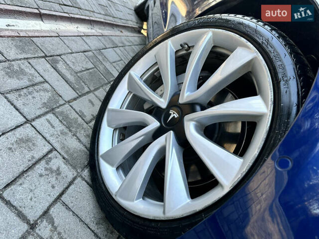 Синий Тесла Модель 3, объемом двигателя 0 л и пробегом 145 тыс. км за 13999 $, фото 7 на Automoto.ua