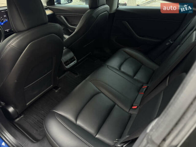 Синий Тесла Модель 3, объемом двигателя 0 л и пробегом 128 тыс. км за 15500 $, фото 31 на Automoto.ua