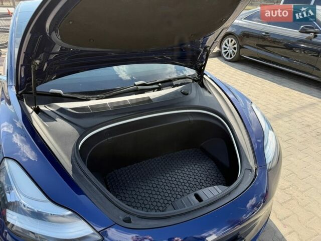 Синий Тесла Модель 3, объемом двигателя 0 л и пробегом 116 тыс. км за 17800 $, фото 6 на Automoto.ua