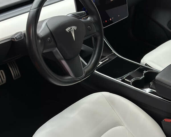 Синий Тесла Модель 3, объемом двигателя 0 л и пробегом 135 тыс. км за 12000 $, фото 7 на Automoto.ua