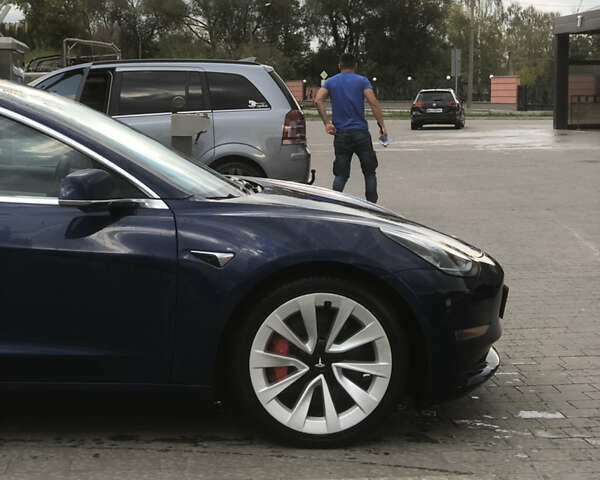 Синій Тесла Модель 3, об'ємом двигуна 0 л та пробігом 153 тис. км за 17300 $, фото 8 на Automoto.ua